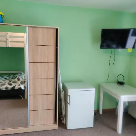 Vitajte V Ivachnovej 145 *